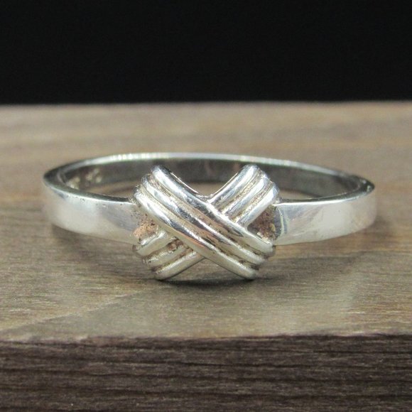 Jewelry - Size 9 Sterling Silver Braided Cross Knot Band Ring Vintage